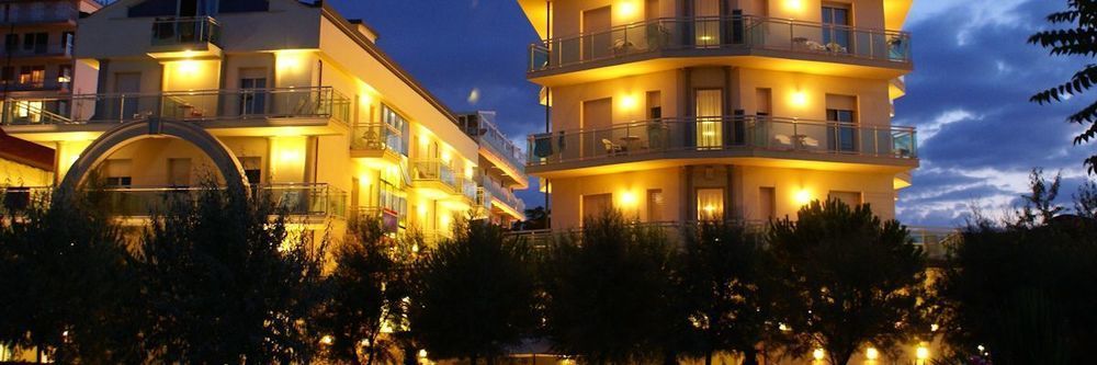 Hotel Lady Mary Milano Marittima Exterior photo